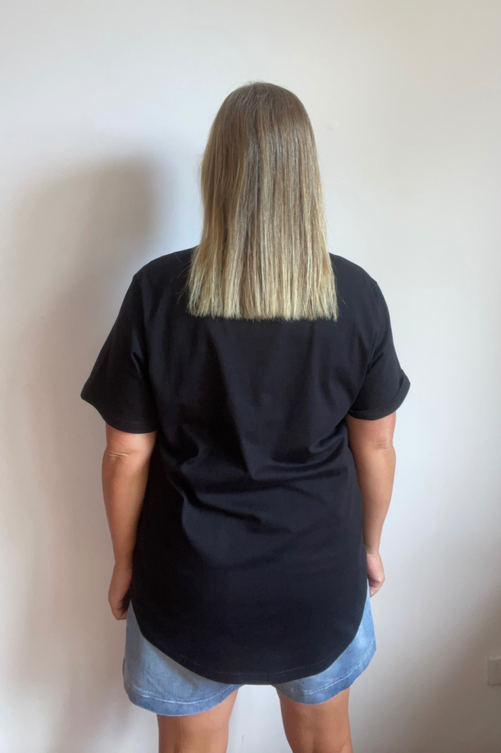 Bella Māmā Tee image 12